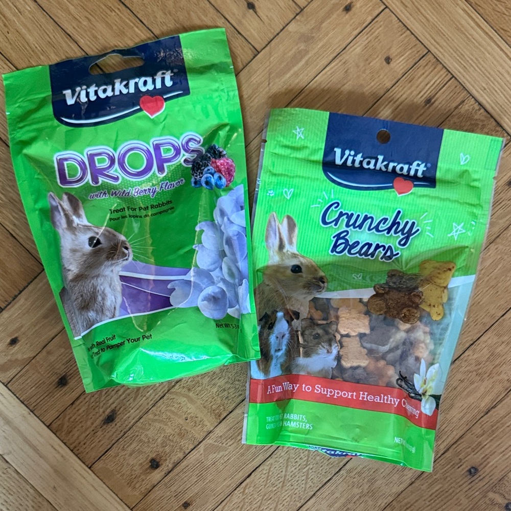 Green Drops and Crunchy Bears for Small Pets